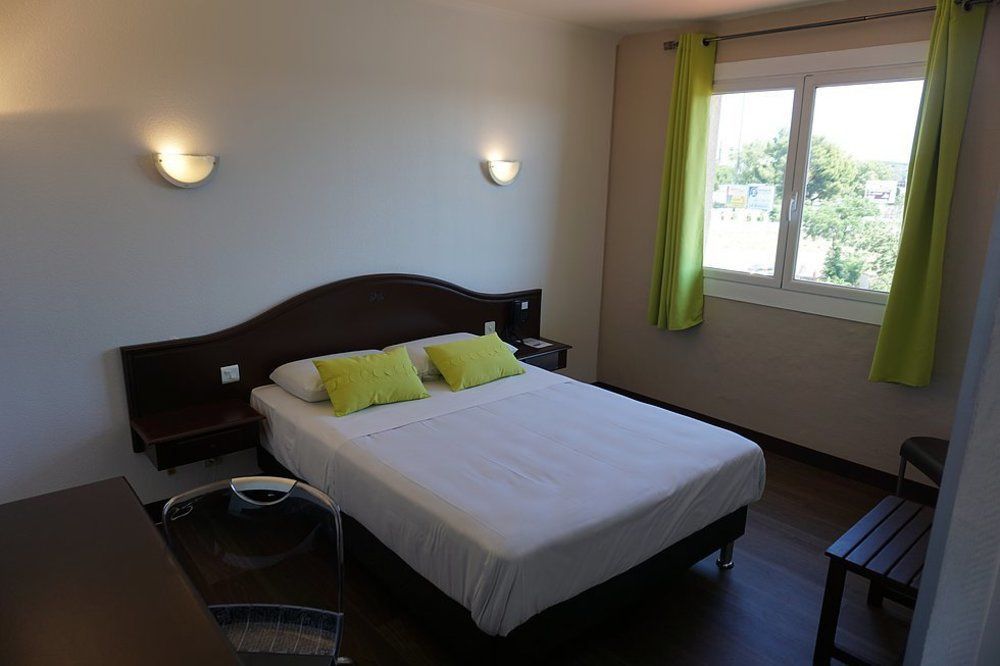 Le Neoulous Hotel เลอบูลู ภายนอก รูปภาพ