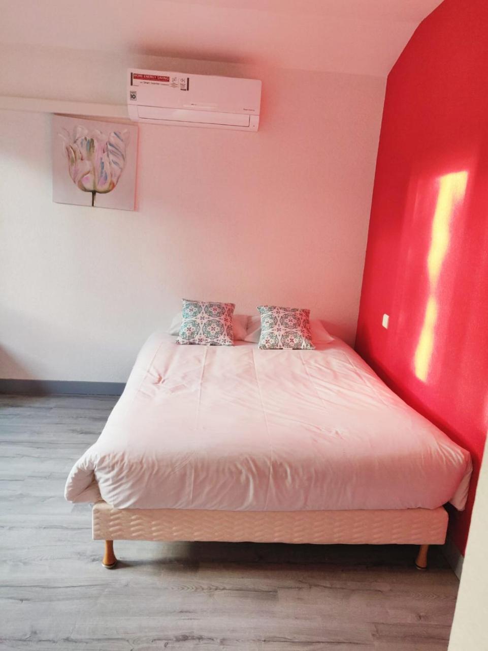 Le Neoulous Hotel เลอบูลู ภายนอก รูปภาพ