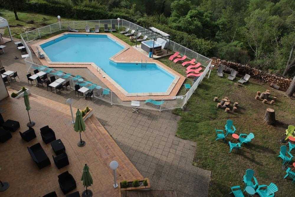 Le Neoulous Hotel เลอบูลู ภายนอก รูปภาพ