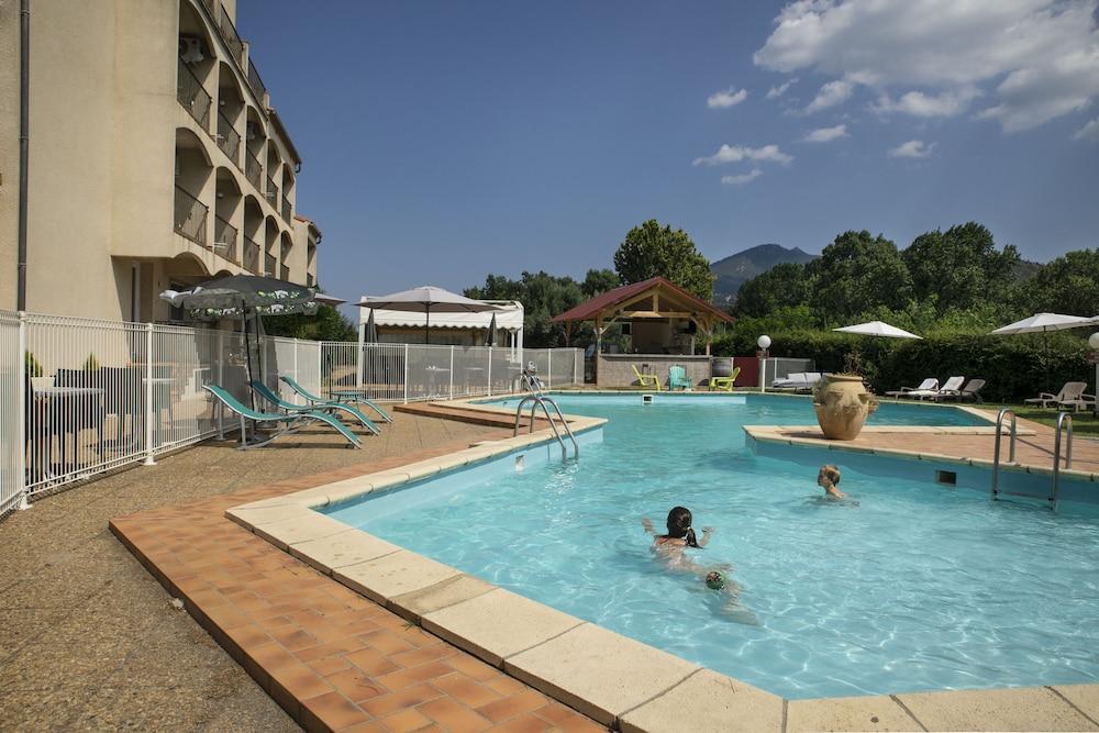 Le Neoulous Hotel เลอบูลู ภายนอก รูปภาพ