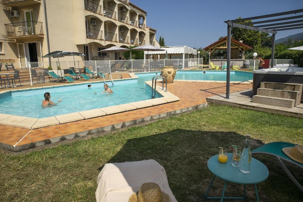 Le Neoulous Hotel เลอบูลู ภายนอก รูปภาพ